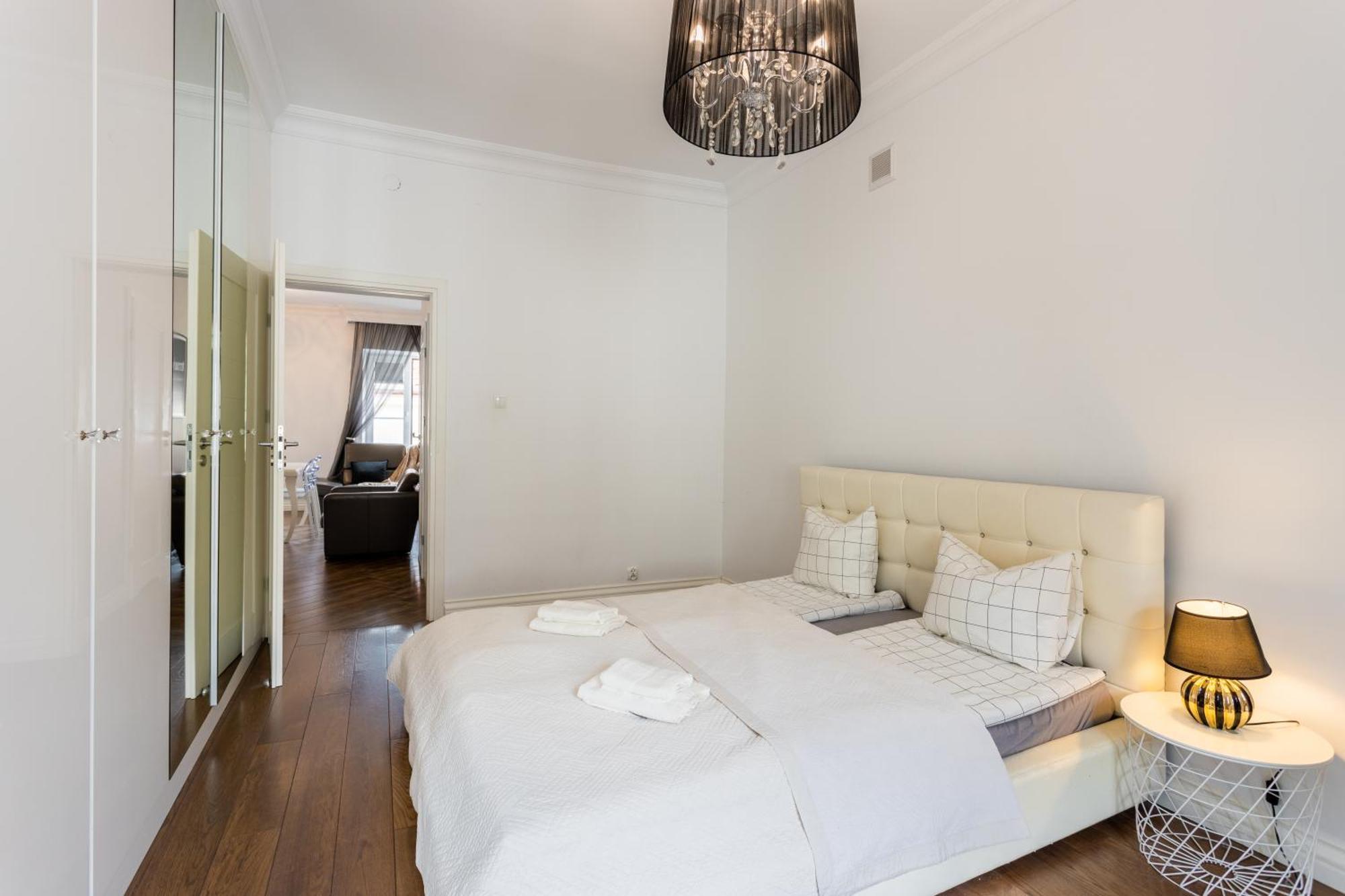 Central Warsaw Apartment - Great Location-Old Town - Podwale Buitenkant foto